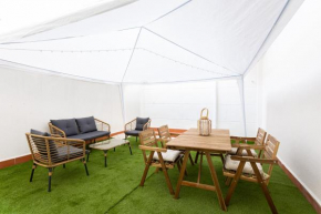 Holidays2Malaga Olletas 2 bedrooms & 2 bathrooms with patio